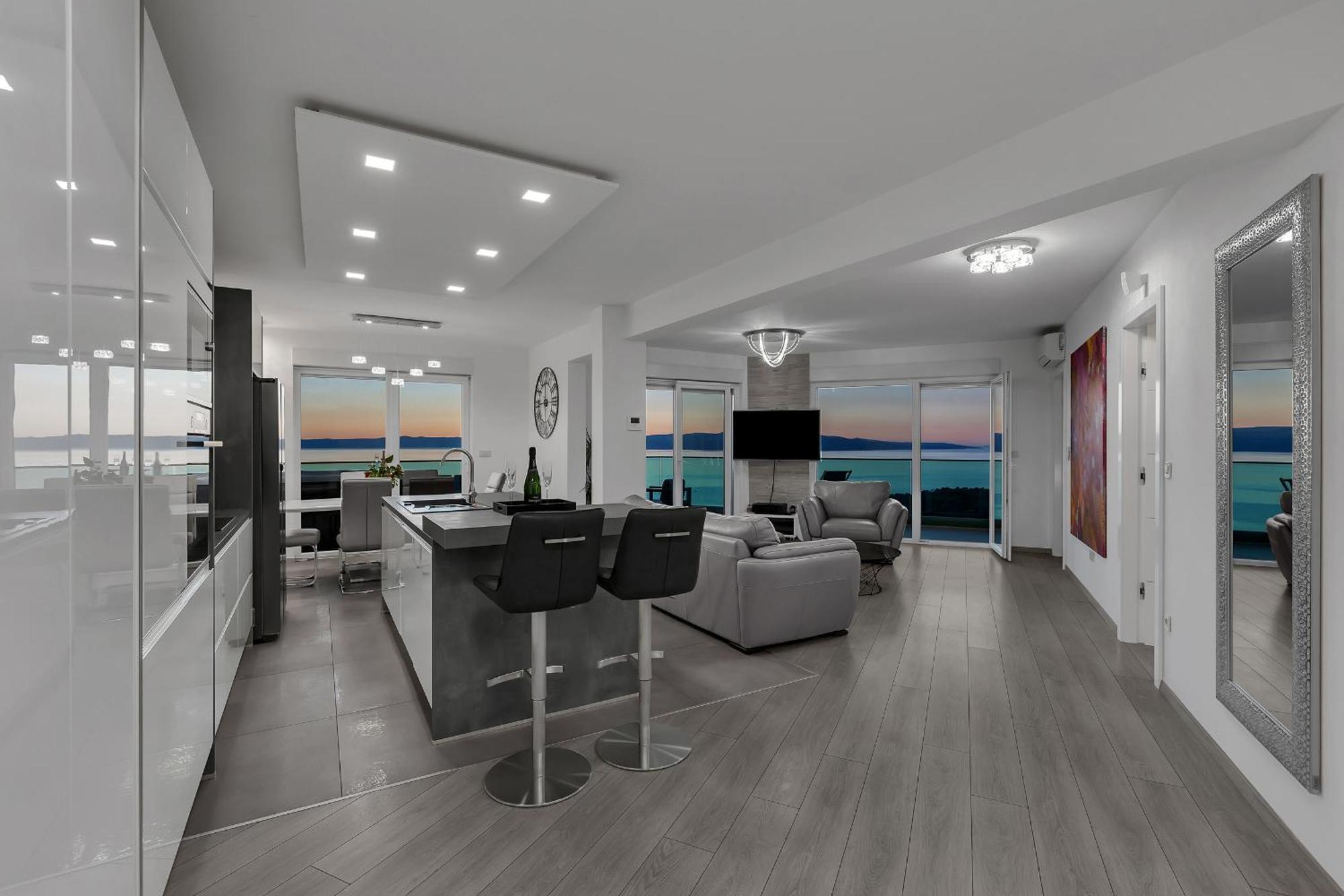 Exclusive Penthouse Big Blue With Private Jacuzzi Apartment Makarska Exterior photo