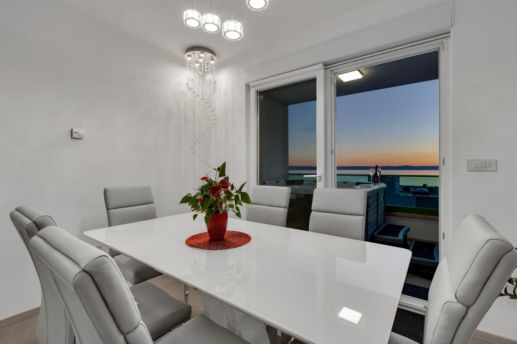 Exclusive Penthouse Big Blue With Private Jacuzzi Apartment Makarska Exterior photo